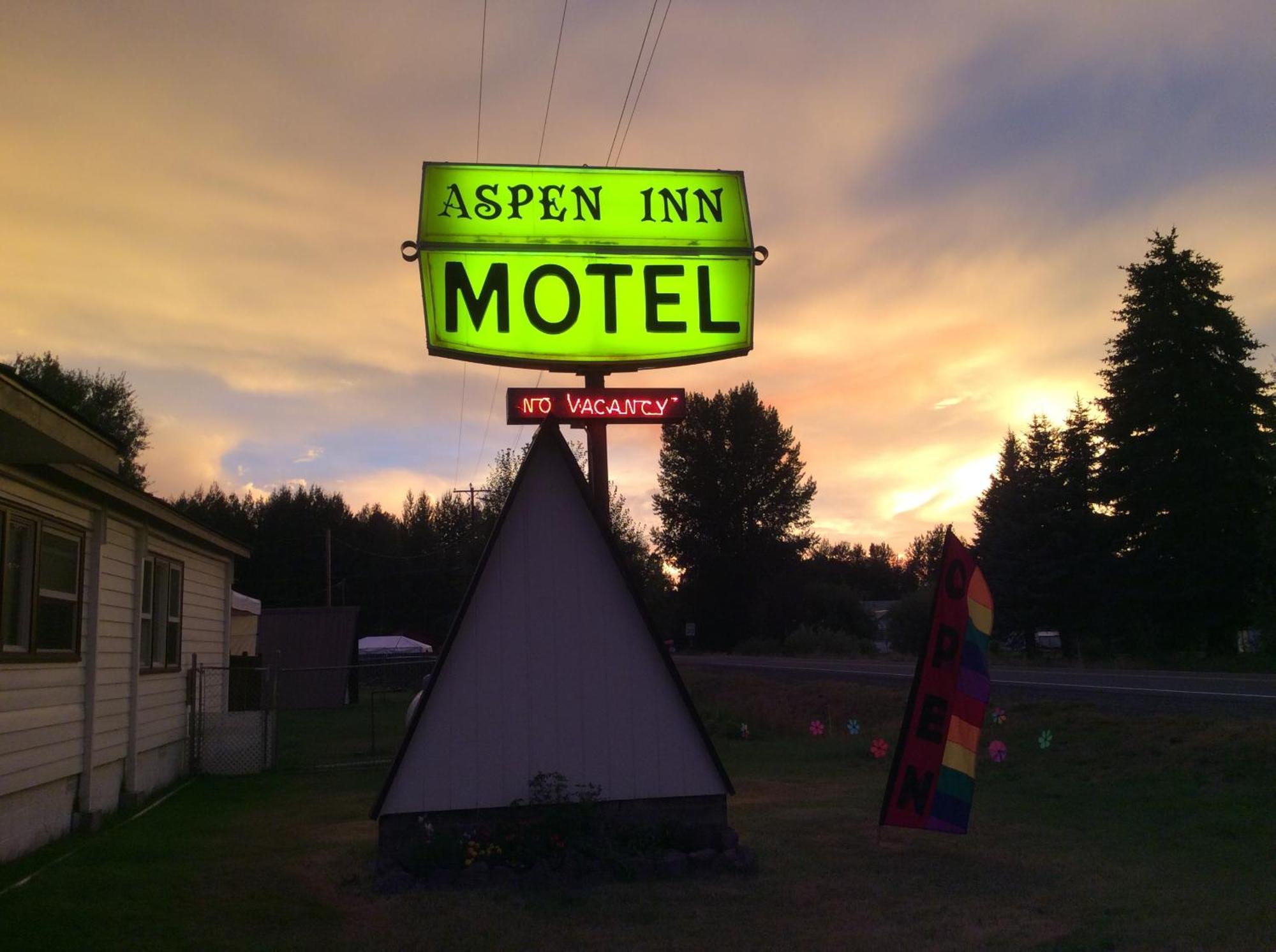 Aspen Inn Fort Klamath 外观 照片