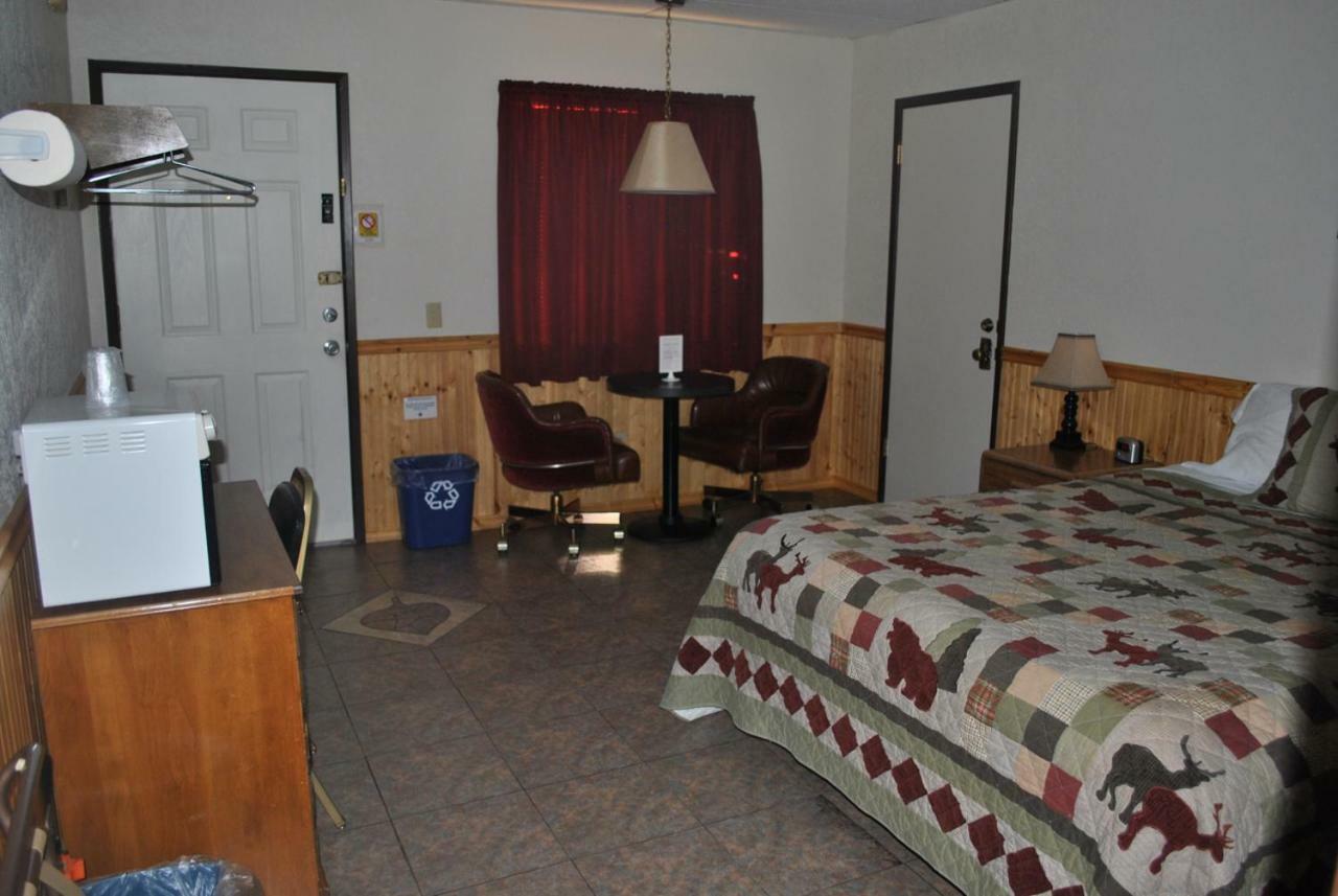 Aspen Inn Fort Klamath 外观 照片