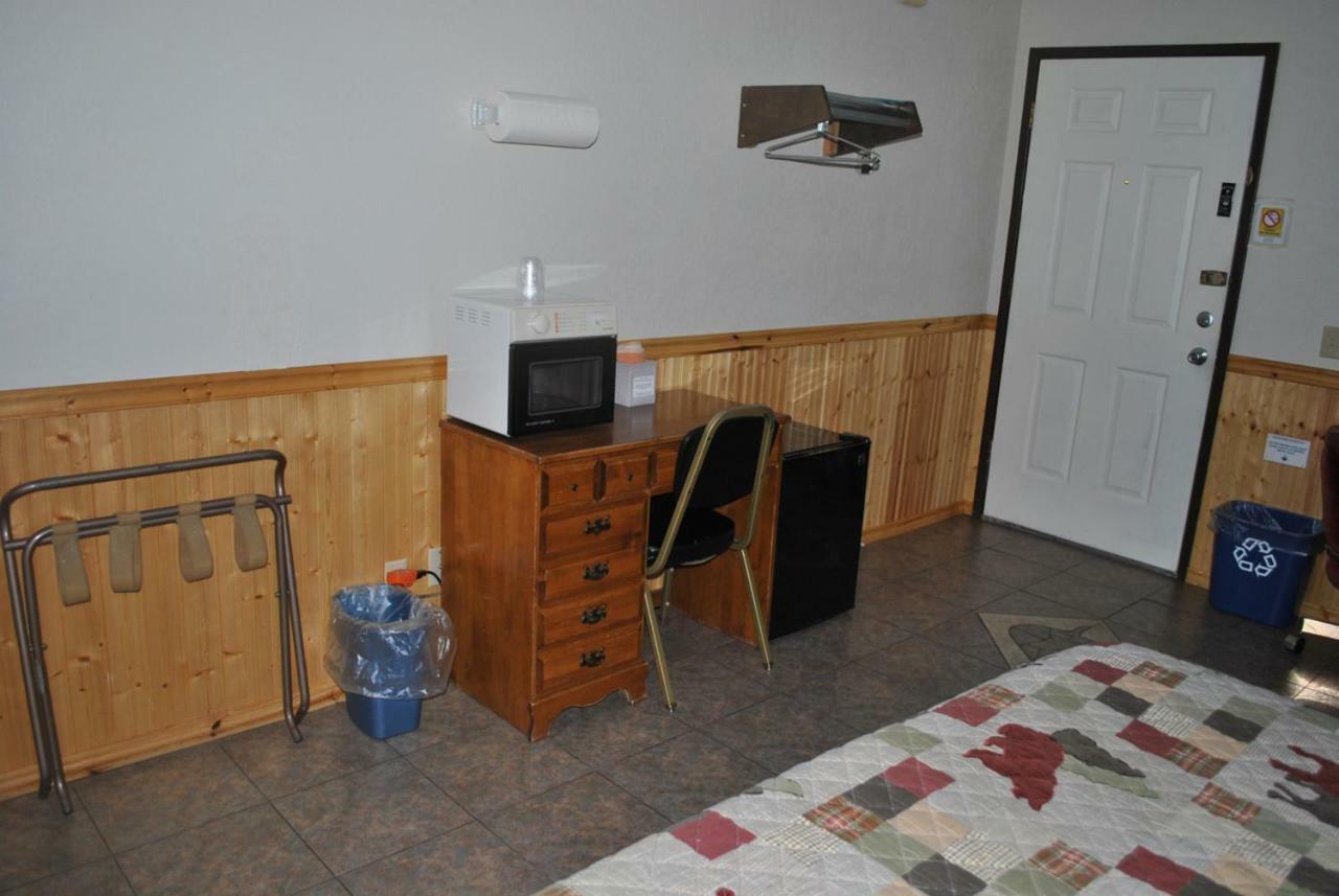 Aspen Inn Fort Klamath 外观 照片