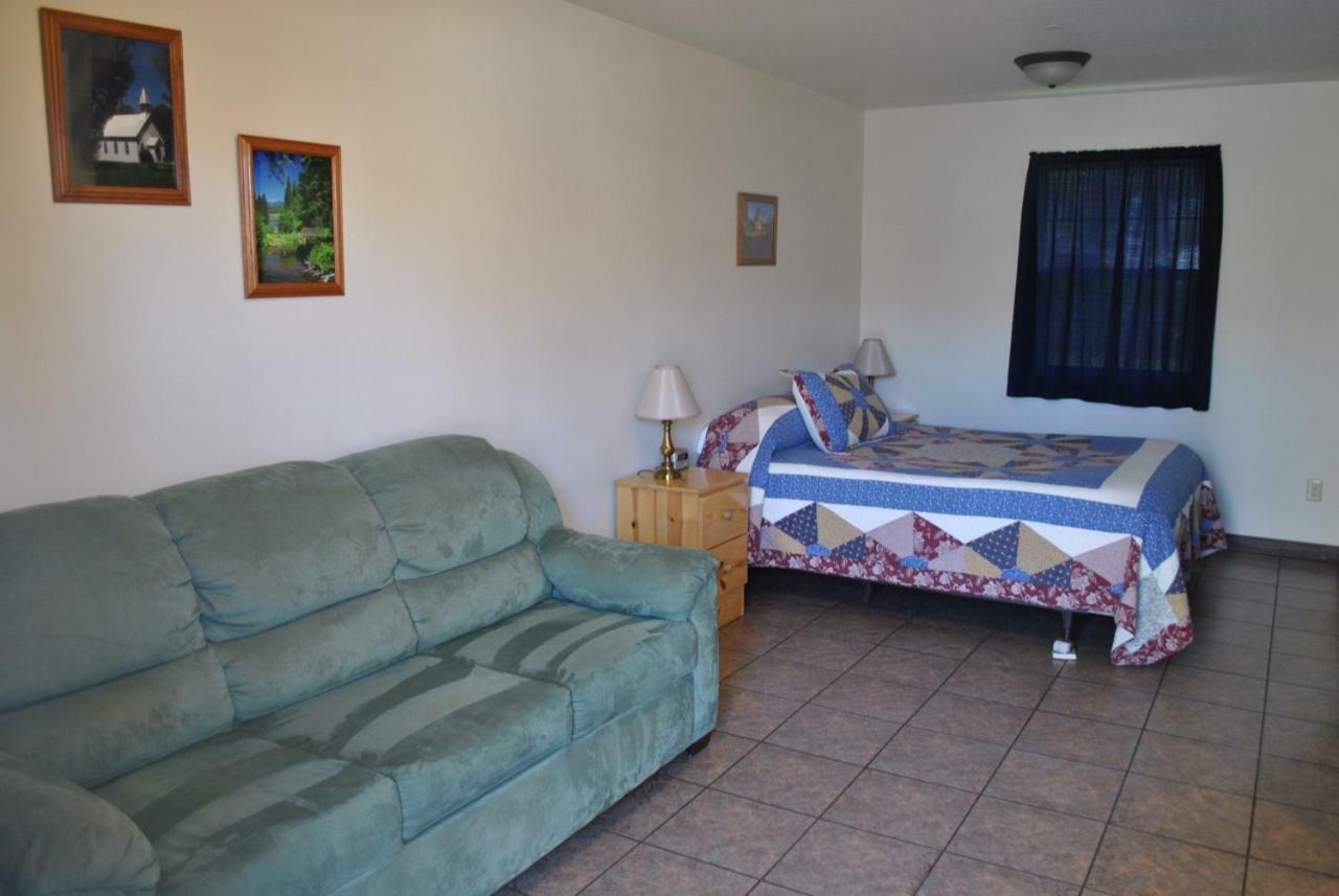 Aspen Inn Fort Klamath 外观 照片