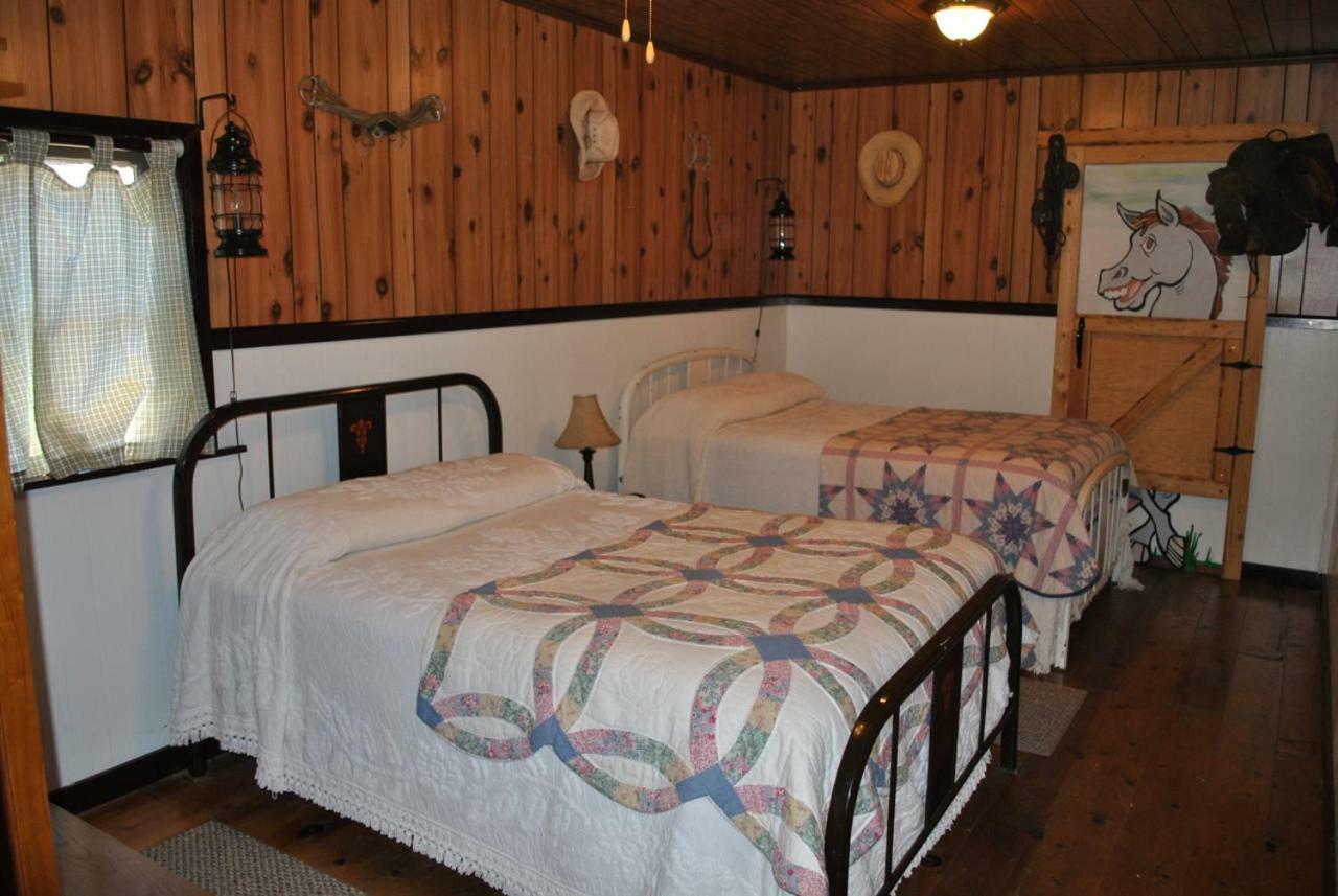 Aspen Inn Fort Klamath 外观 照片