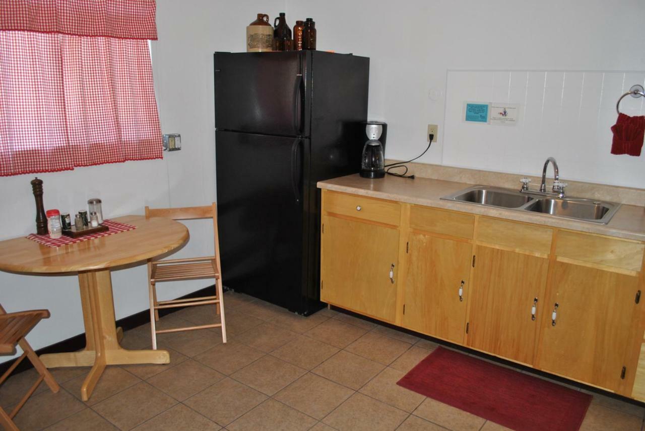 Aspen Inn Fort Klamath 外观 照片