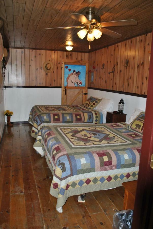 Aspen Inn Fort Klamath 外观 照片