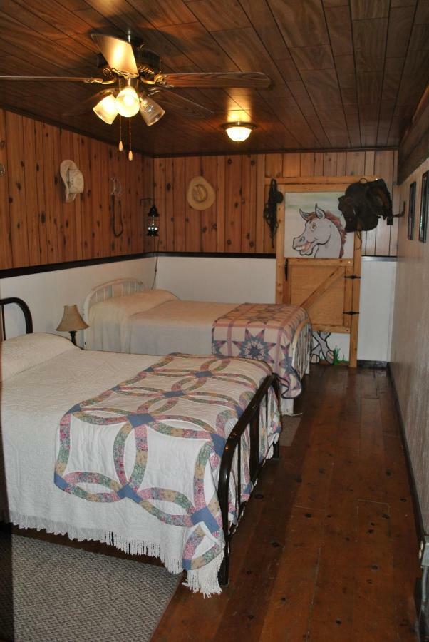 Aspen Inn Fort Klamath 外观 照片